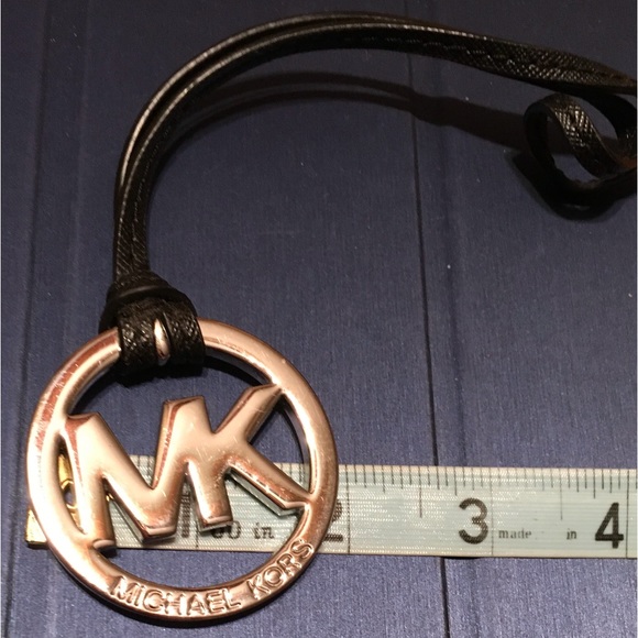 Michael Kors MK Charm Hang Tag Silver Tone Keychain Key Fob Charm - Picture 11 of 11